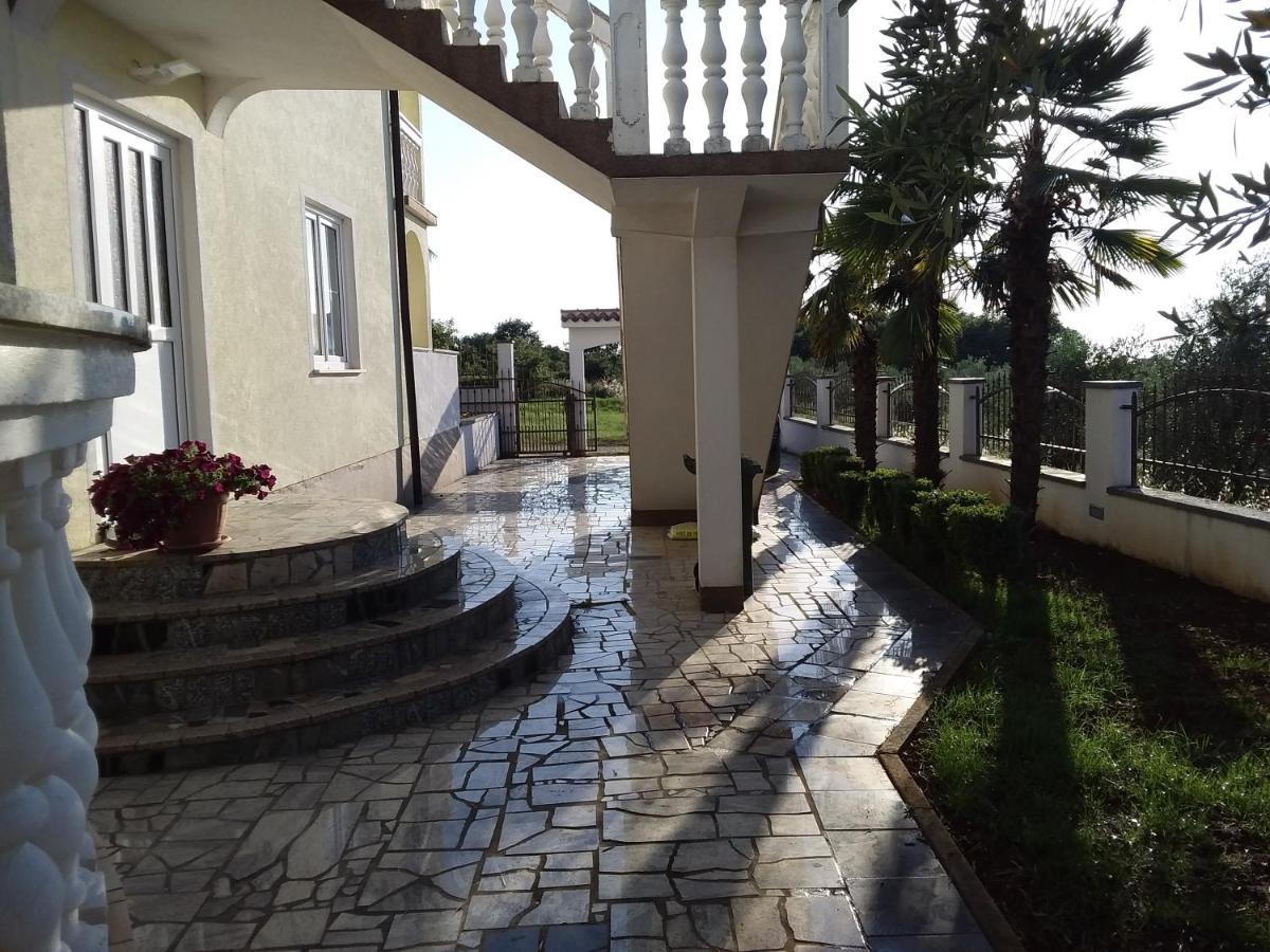 House Apartments Ariamare Poreč Exteriör bild