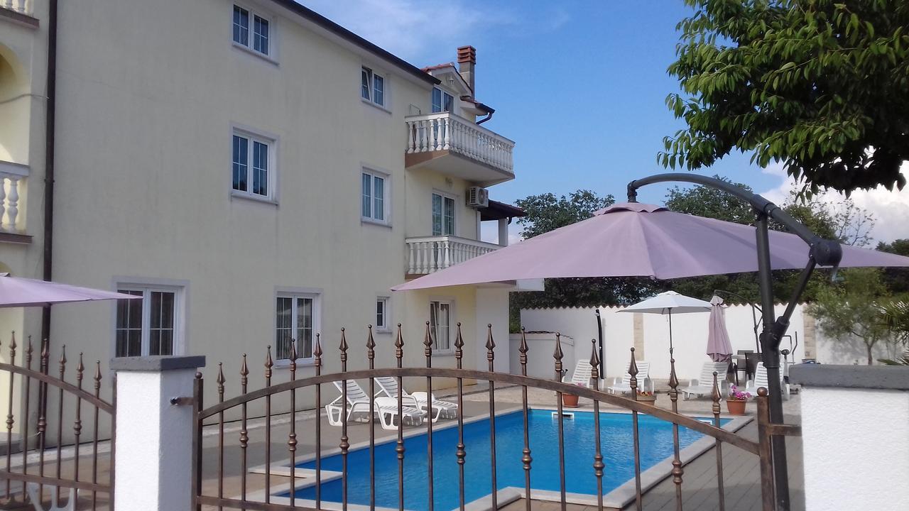 House Apartments Ariamare Poreč Exteriör bild