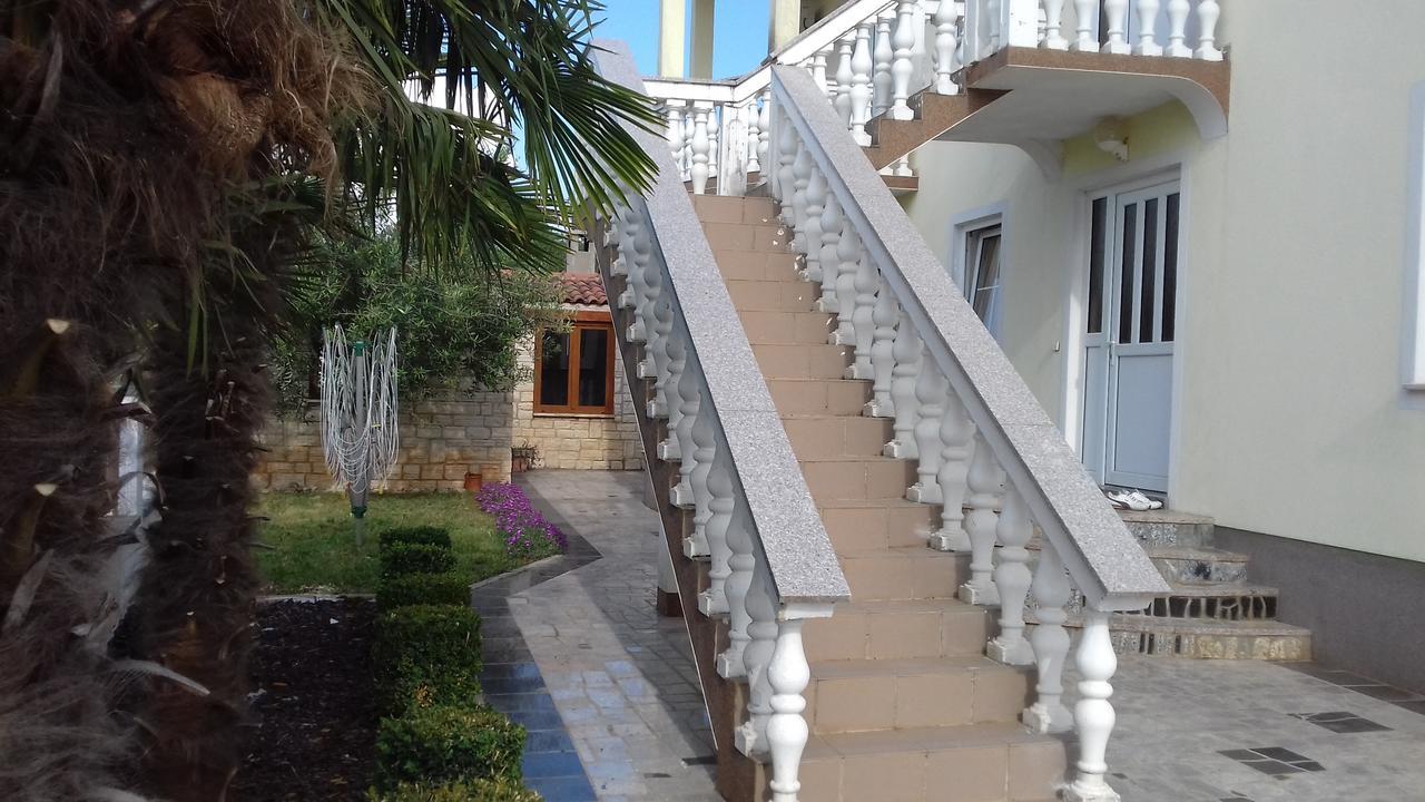 House Apartments Ariamare Poreč Exteriör bild